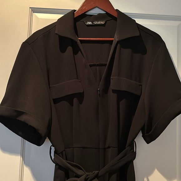 Size Large black belted jumpsuit from Zara - Picture 2 of 5